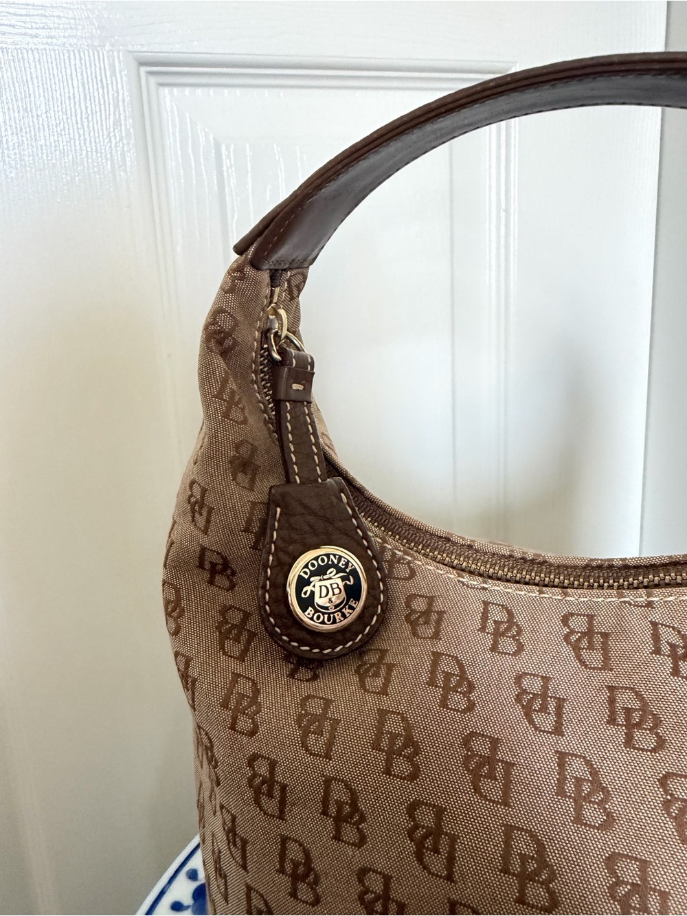 Dooney & Bourke Y2K Signature Monogram Hobo Bucket Bag - Picture 2 of 9